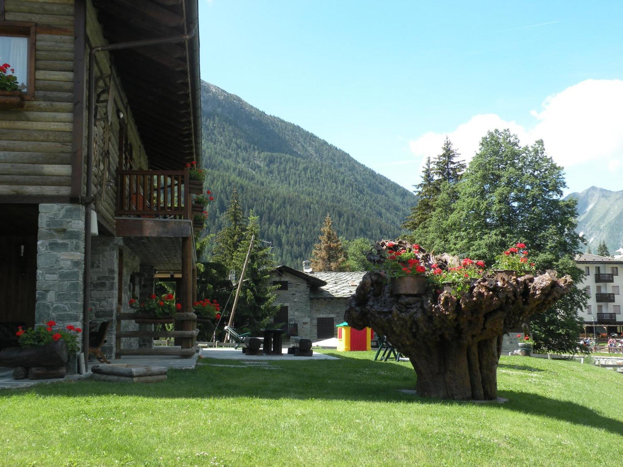 Hotel Bellevue Champoluc Kültér fotó