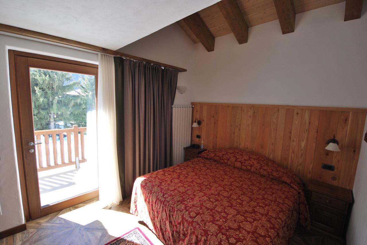 Hotel Bellevue Champoluc Kültér fotó